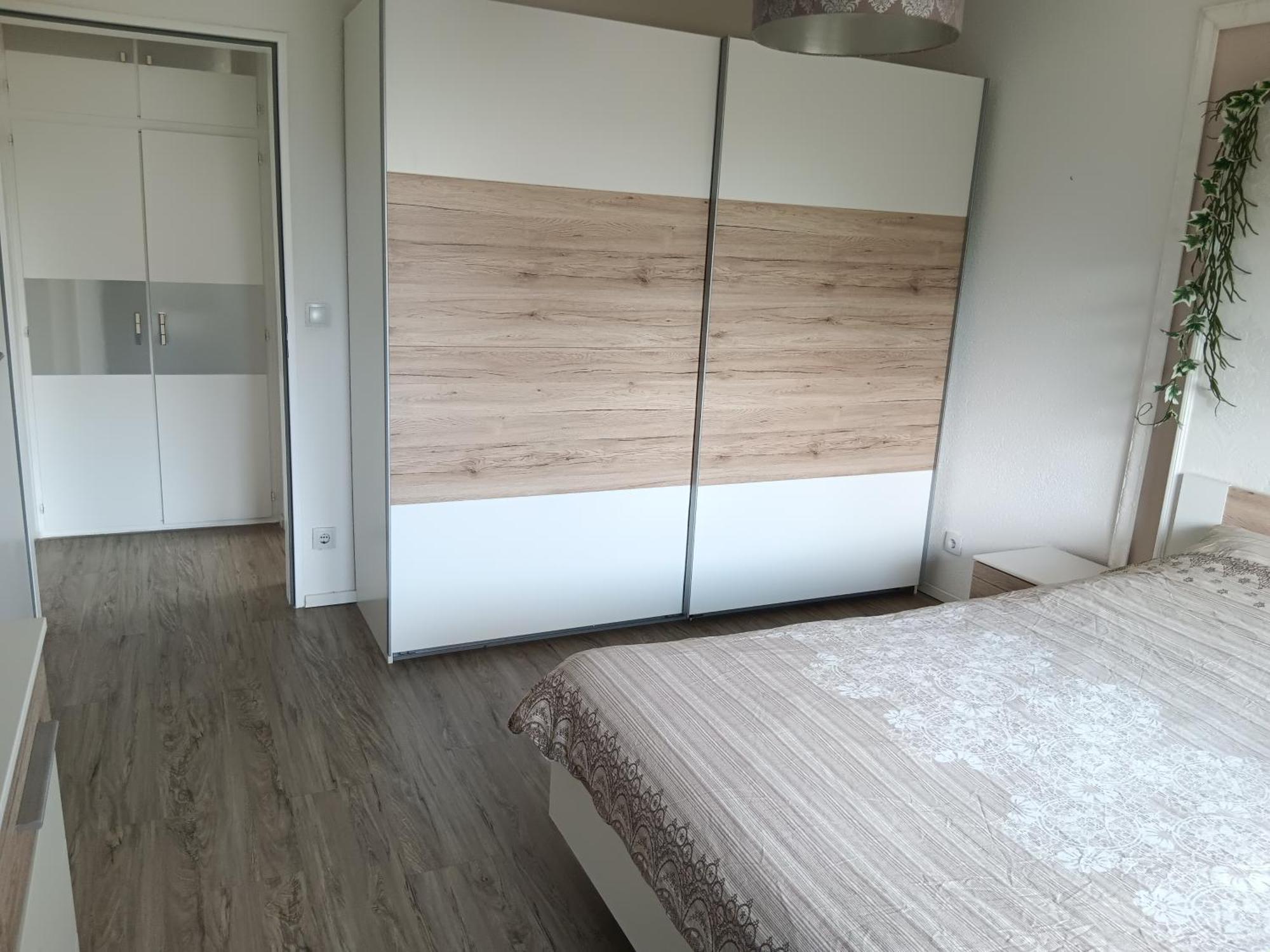 Apartment Exklusive Mit Balkon