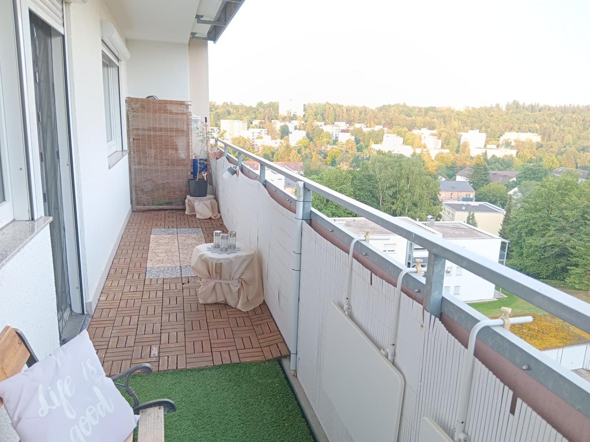 Apartment Exklusive Mit Balkon