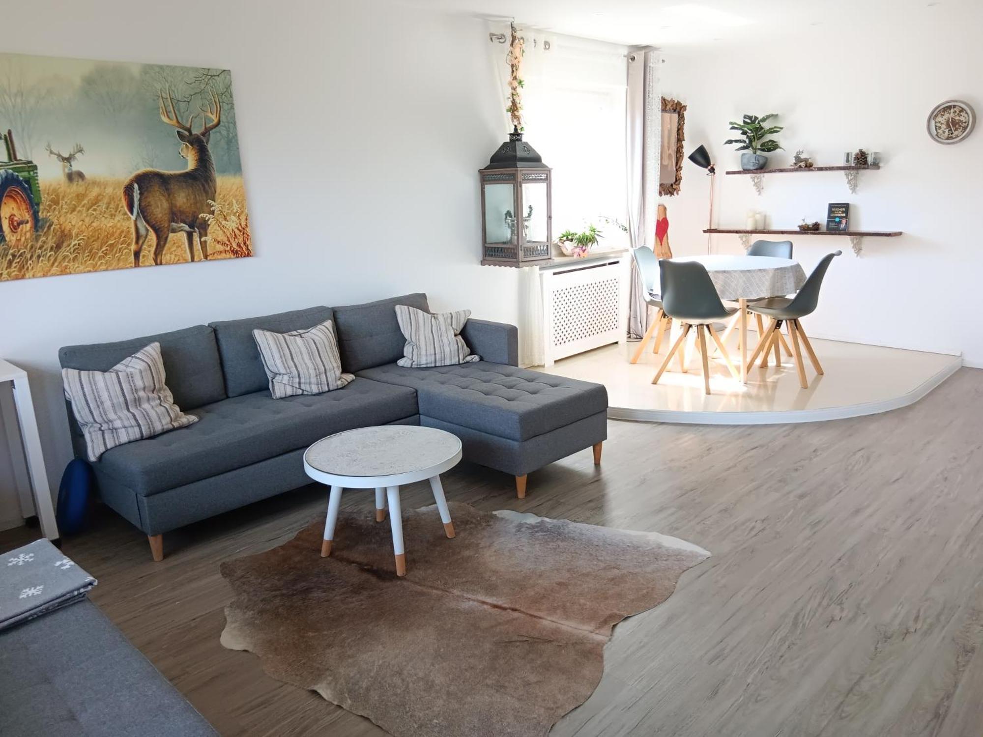Apartment Exklusive Mit Balkon *